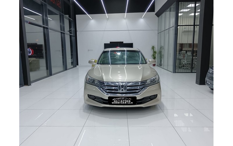 HONDA ACCORD (2015)