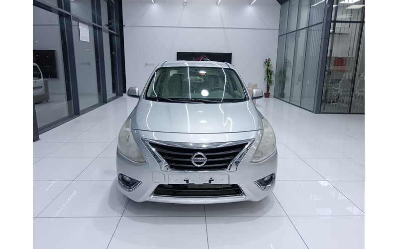 NISSAN SUNNY (2016)