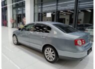 VOLKSWAGEN PASSAT (2010)