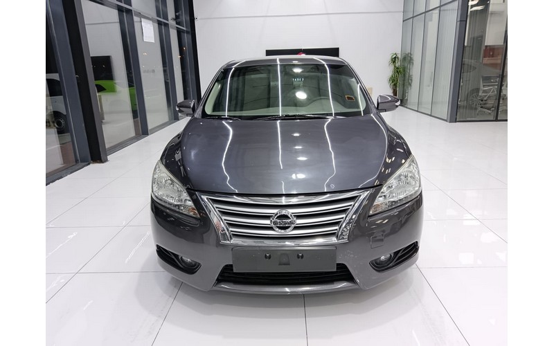 NISSAN SENTRA (2015)
