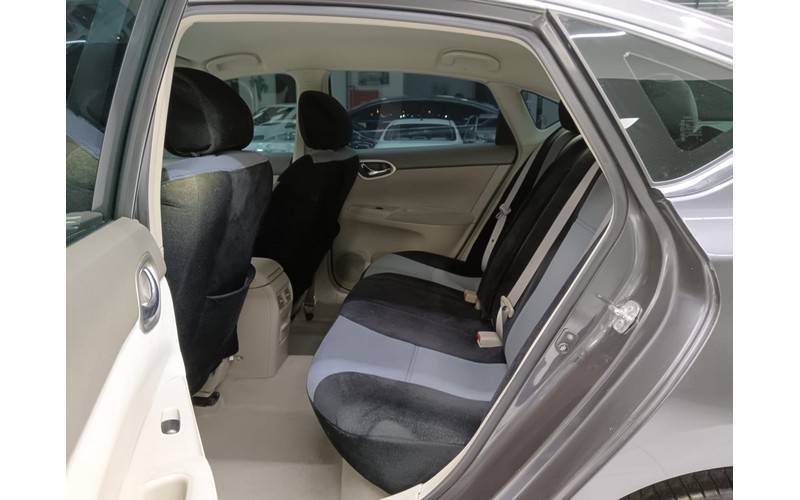 NISSAN SENTRA (2015)