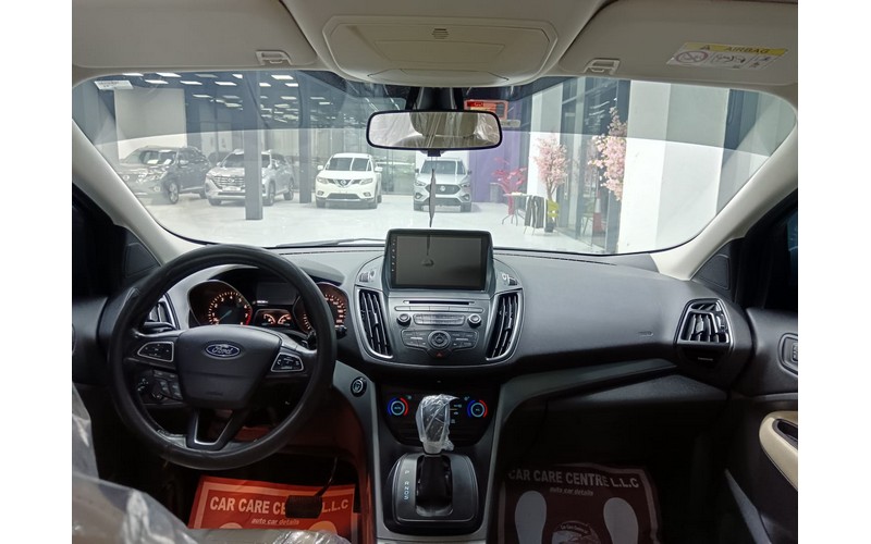 FORD ESCAPE (2018)
