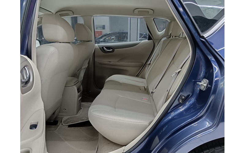 NISSAN TIIDA (2016)