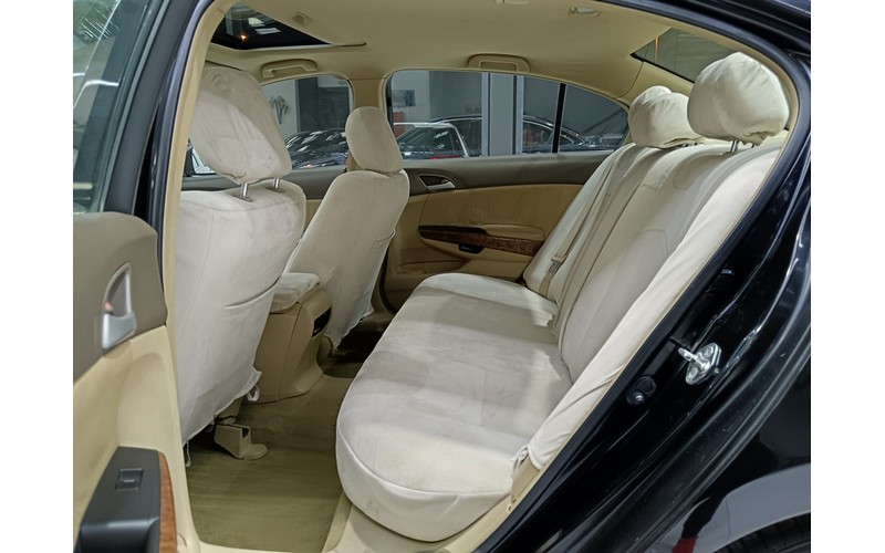 HONDA ACCORD (2009)