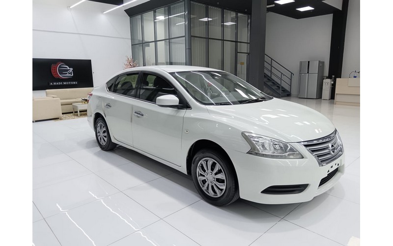 NISSAN SENTRA (2013)