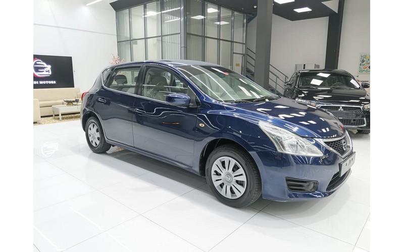 NISSAN TIIDA (2016)