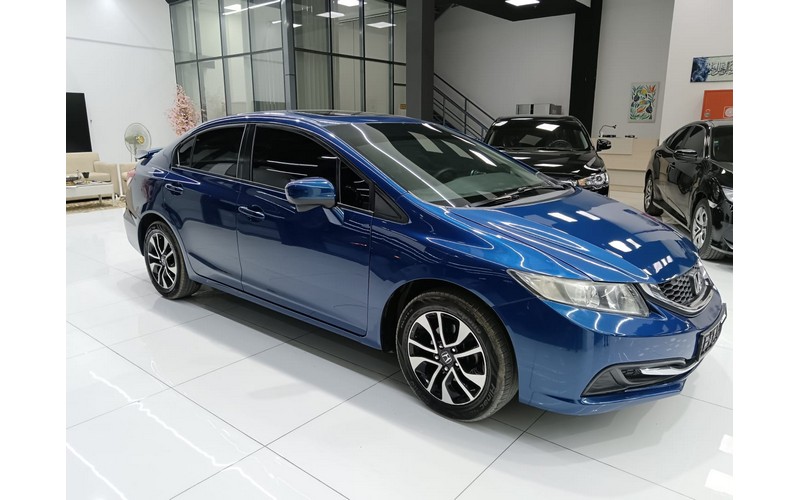 HONDA CIVIC (2015)