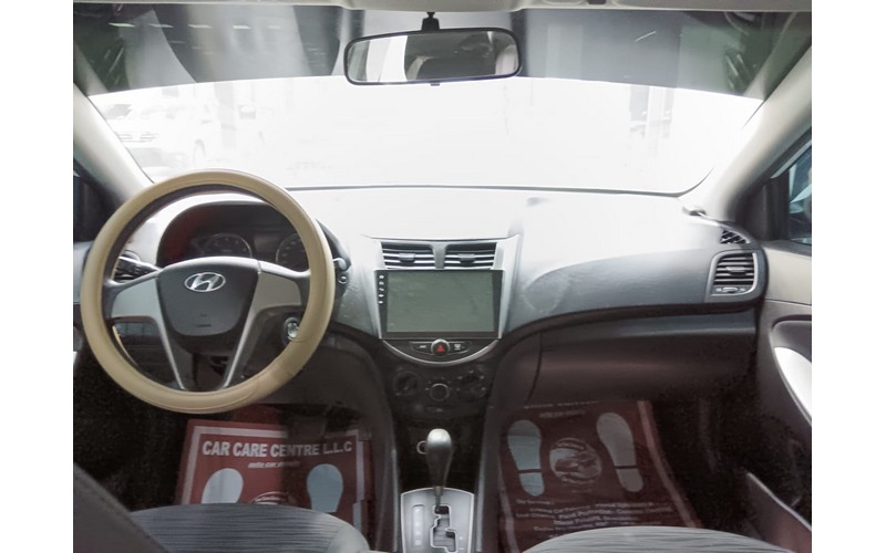 HYUNDAI ACCENT (2015)