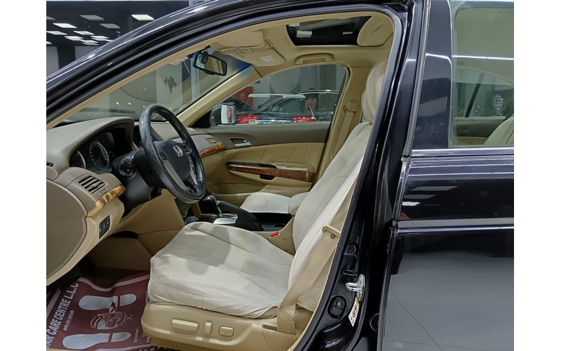 HONDA ACCORD (2009)