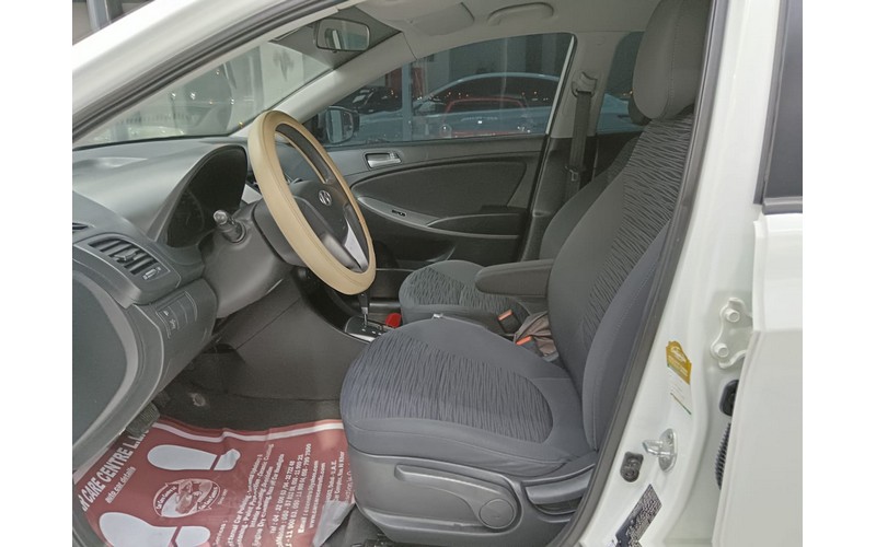 HYUNDAI ACCENT (2015)