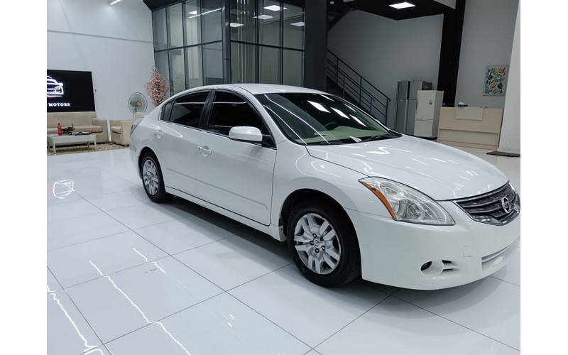 NISSAN ALTIMA (2012)